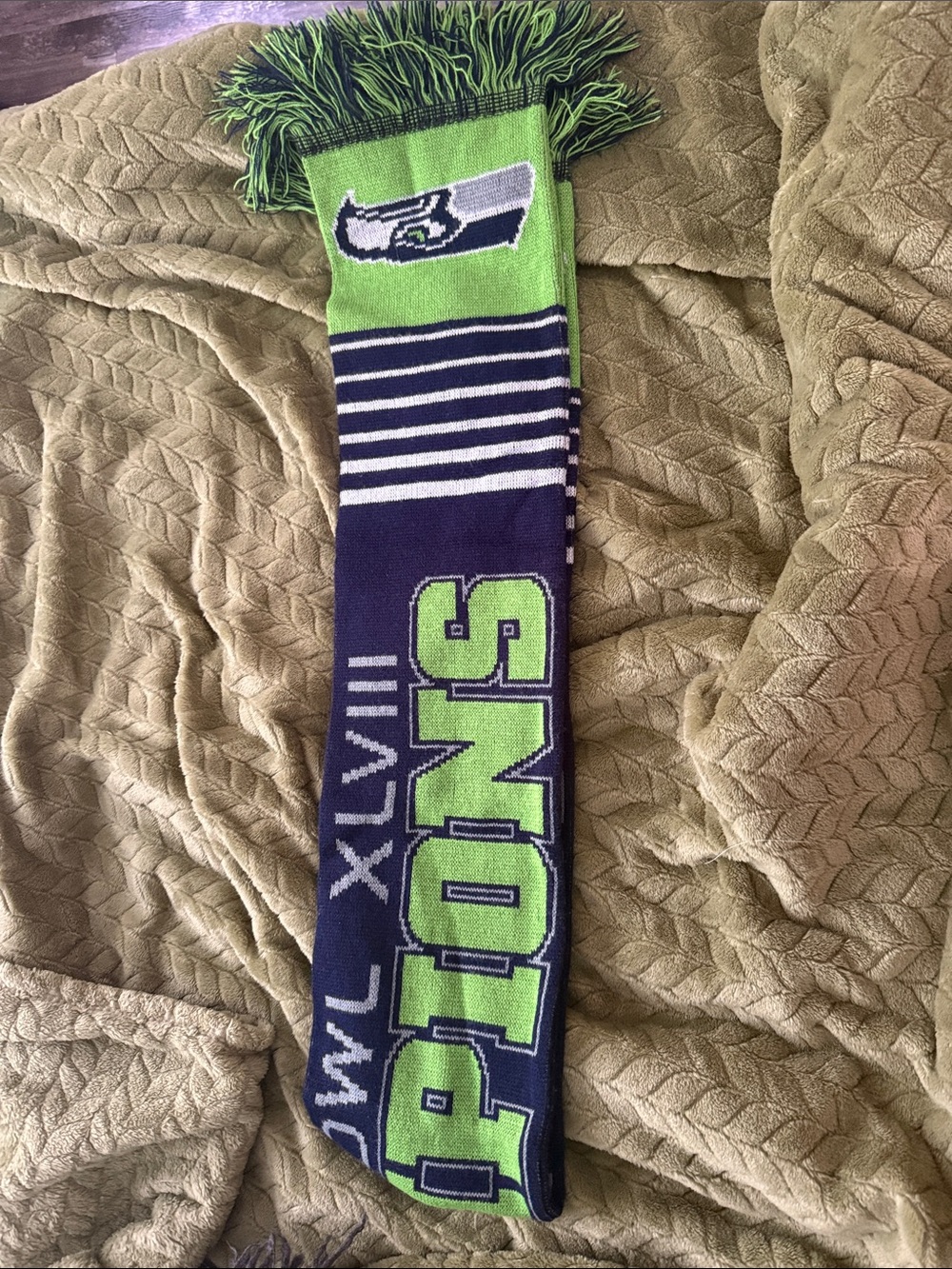 Kids Knit Scarf in Navy and Lime